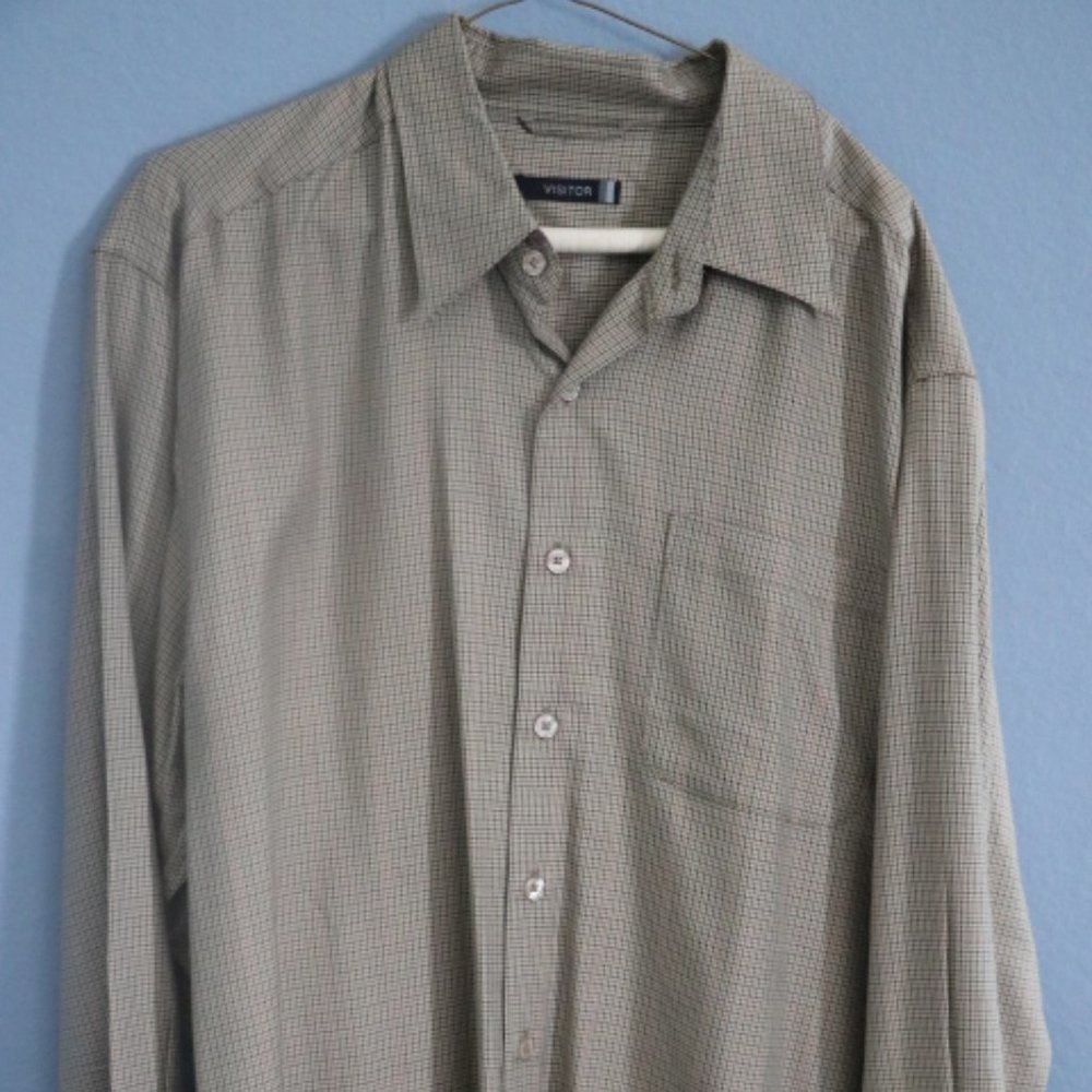 NWT Visitor Button-Down Casual Dress Shirt